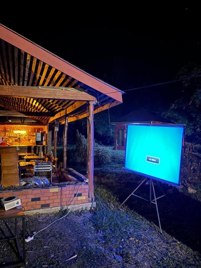 Bamboo River Resorts Wli Afegame Buitenkant foto