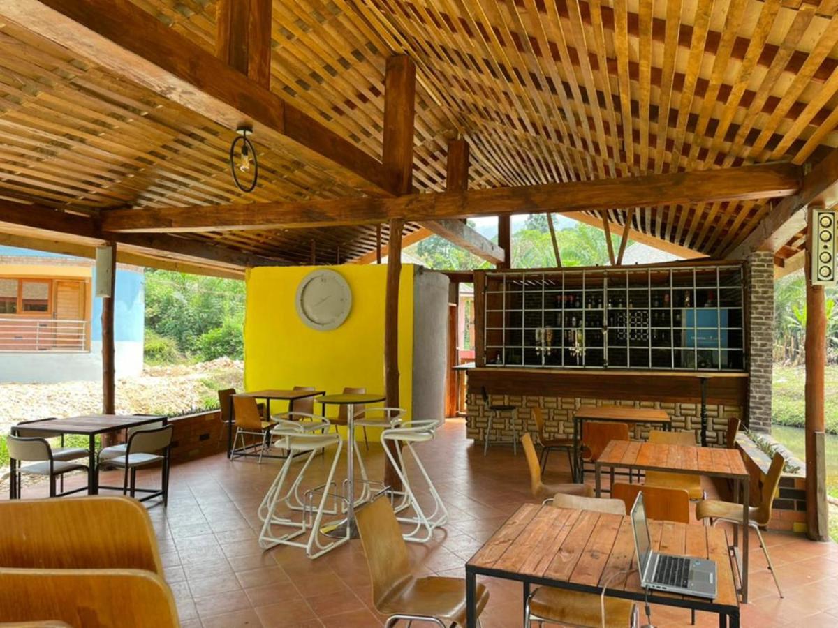 Bamboo River Resorts Wli Afegame Buitenkant foto